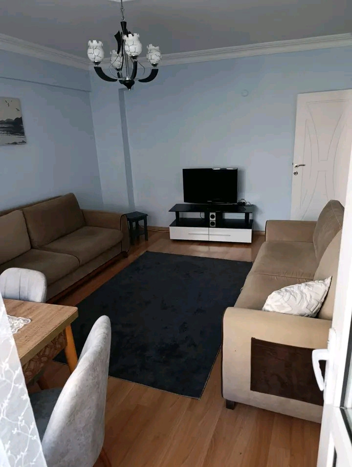 3 bedrooms + living room,