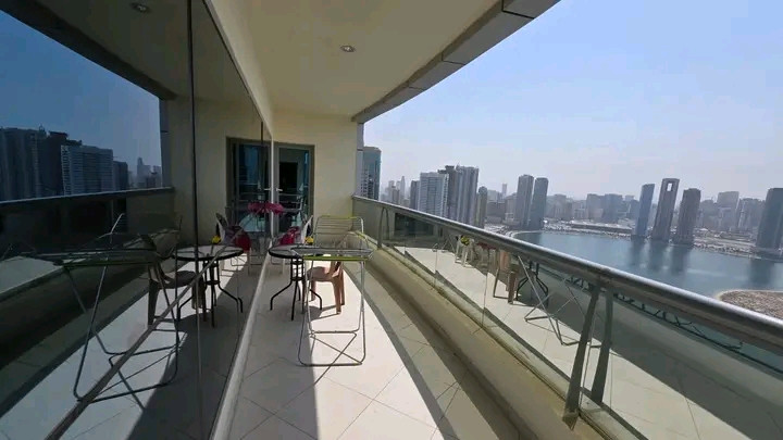 5-bedroom duplex with a living room and stunning views