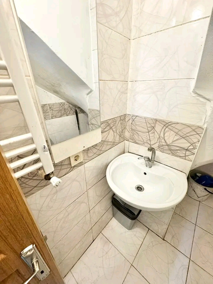 Furnished studio apartment for annual rent (🔑)