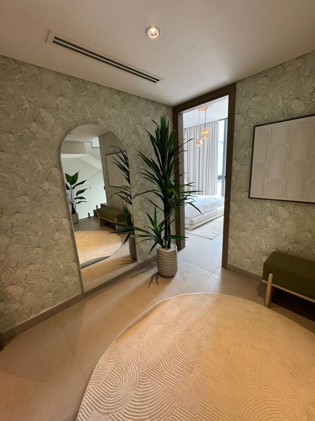 The most luxurious villa for annual rent in Sharjah, priced at AED 190,000 payable in 4 installments, located in the most prestigious residential complex in Al Hamriya, within the "Most Beautiful Place" project, furnished with the finest international furniture.