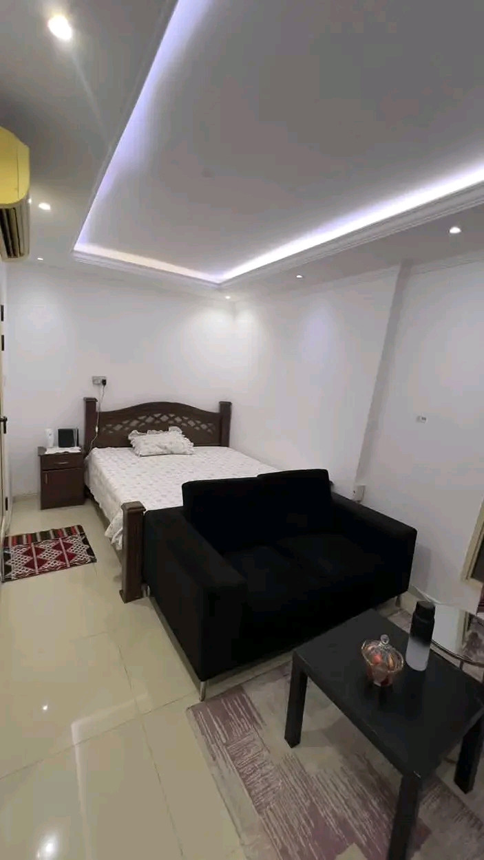 afkhm-oanthf-astdyo-b-alkhan-aand-alkornyshmsah-oasaa-omtbkh-mnfsl-jojd01791143847.jpg