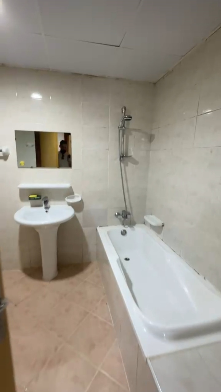 Annual rent Al Taawun Al Mamzar
