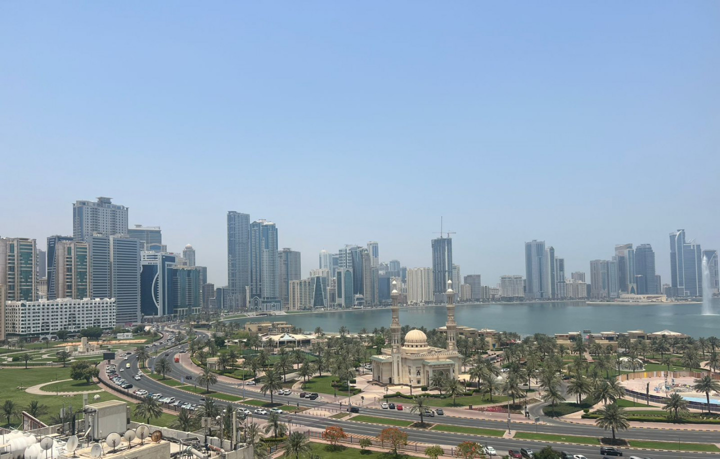 akbr-thlath-ghrfh-osalh-omgls-llaygar-alsno-f-alsharkh131780145550.jpeg