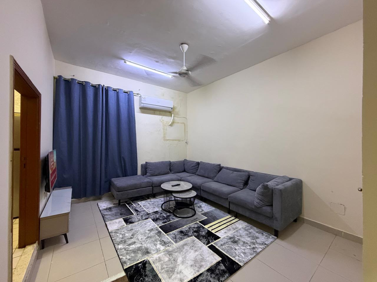 Al Rumaila 2 One-bedroom apartment