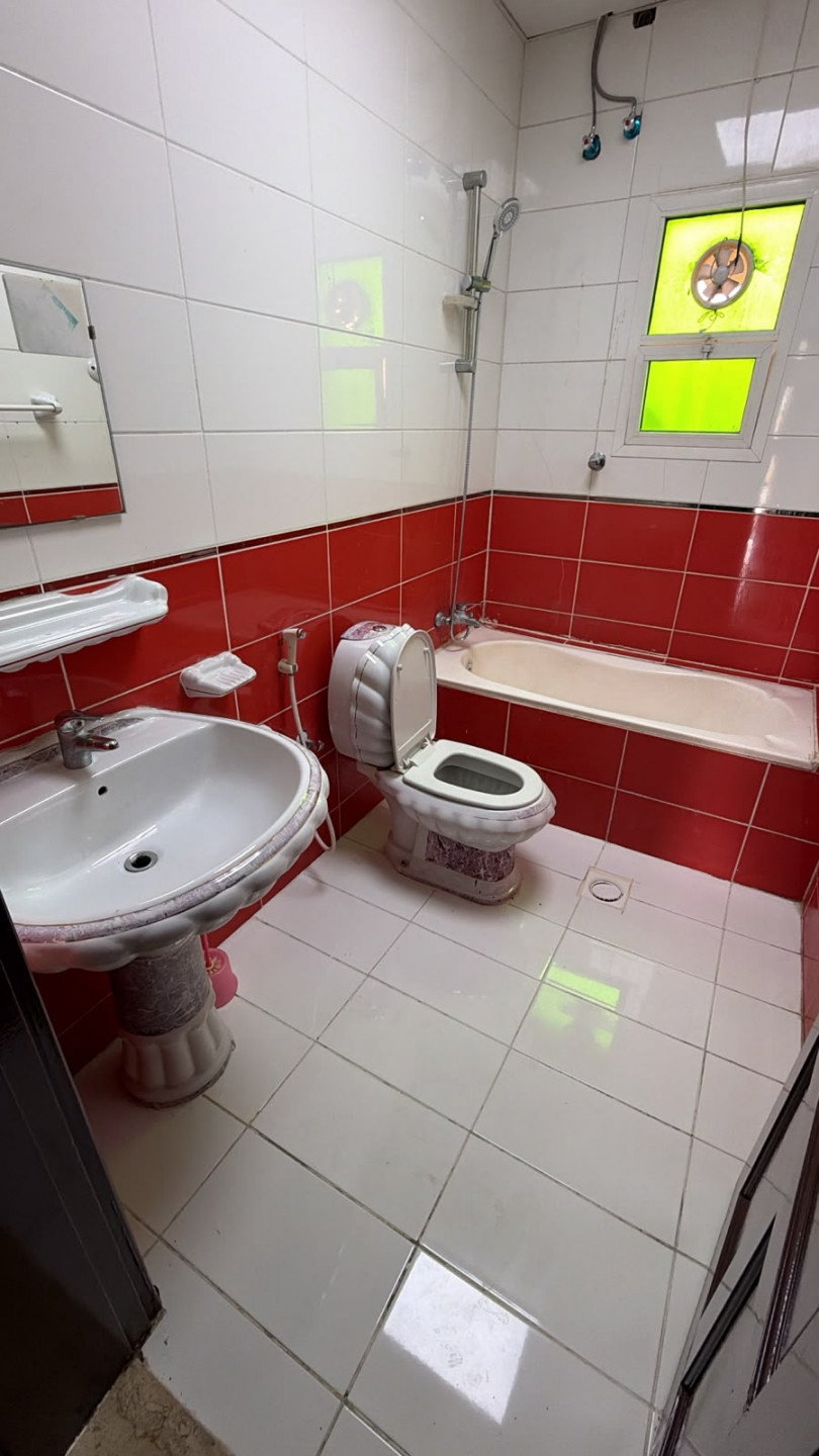 Al Rawda 3 - Spacious apartment near Dubai exit
