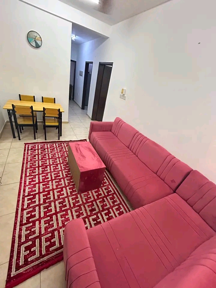 alshk-almlkyl-bklb-mskt01785151168.jpg