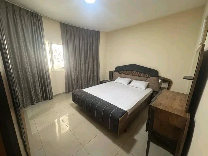 First tenant in a one-bedroom apartment