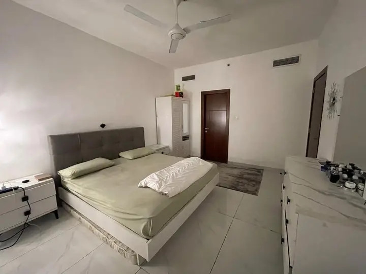 apartment-in-jvc01782038407.jpg