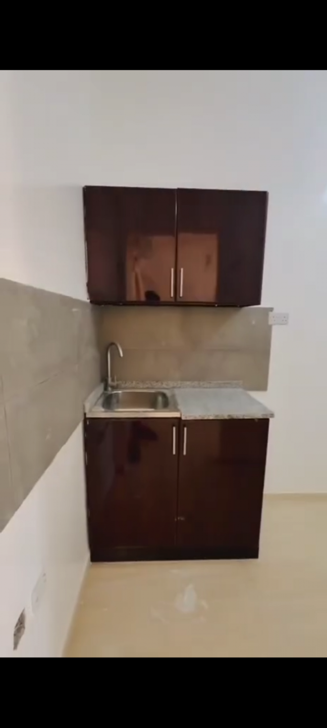 Studio First Resident in Al Zaab