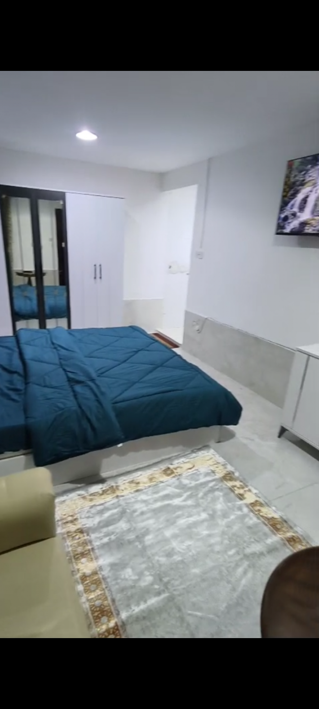 First occupancy fully furnished studio