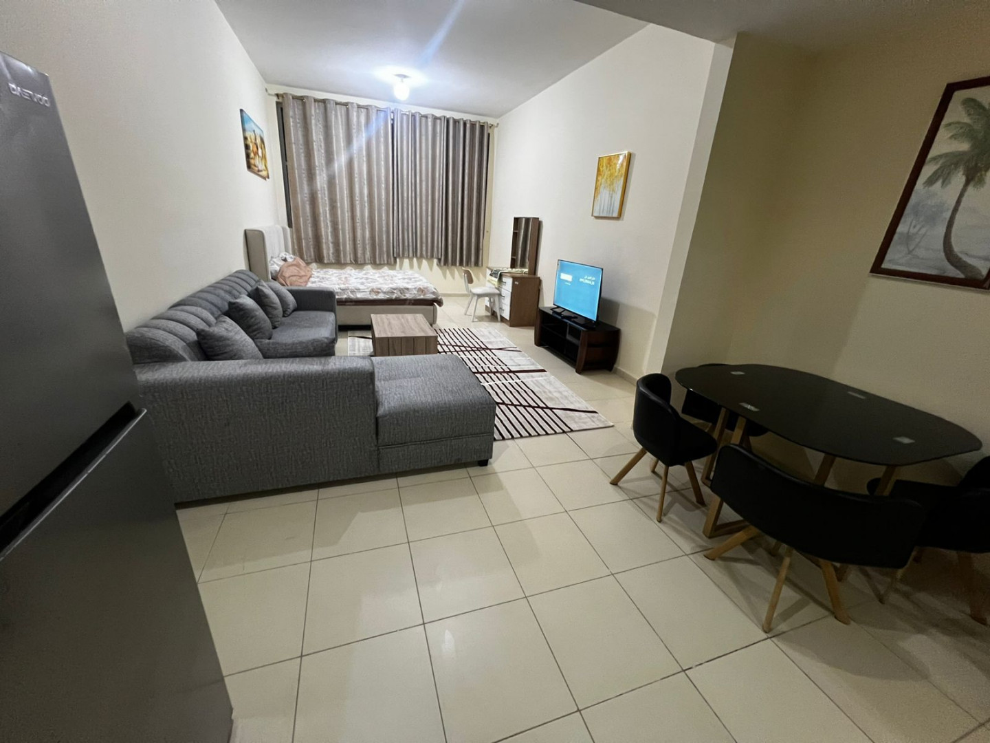 First occupancy furnished studio