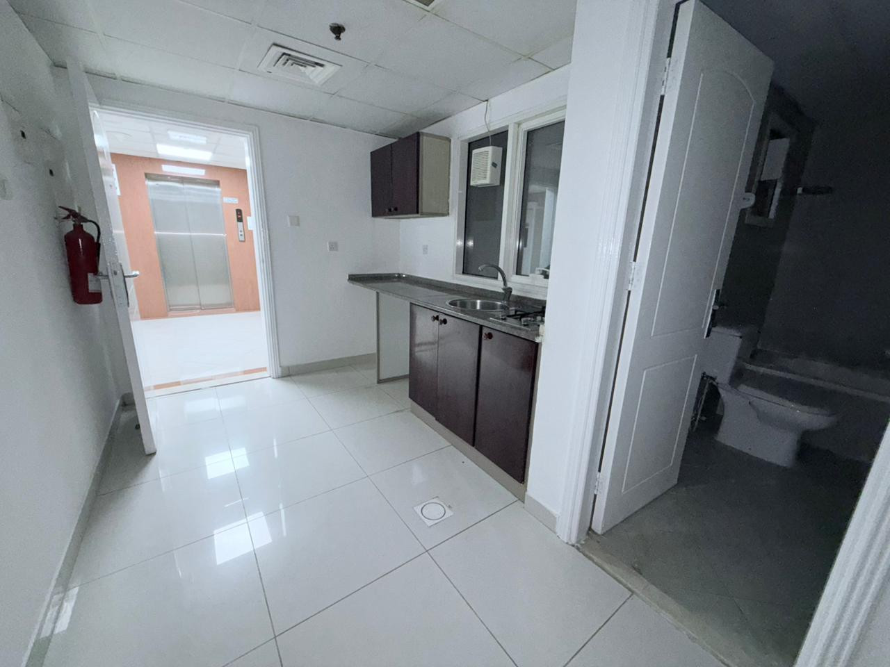 astdyo-balshark-alkhan51783540673.jpg