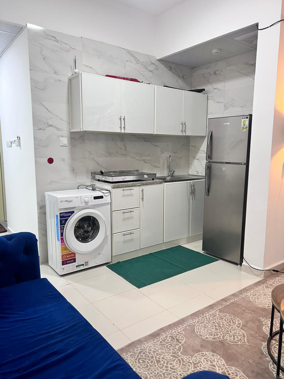 Studio apartment with balcony for monthly rent