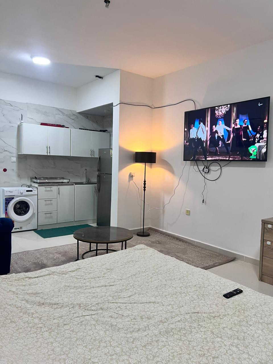 Studio apartment with balcony for monthly rent