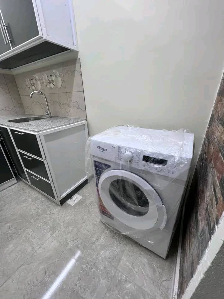 Studio with private entrance in Busher