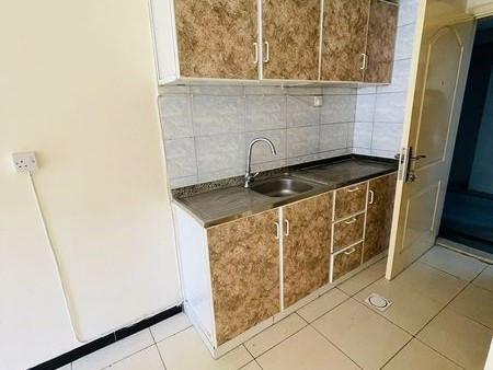A comfortable studio apartment in Al Rashidiya