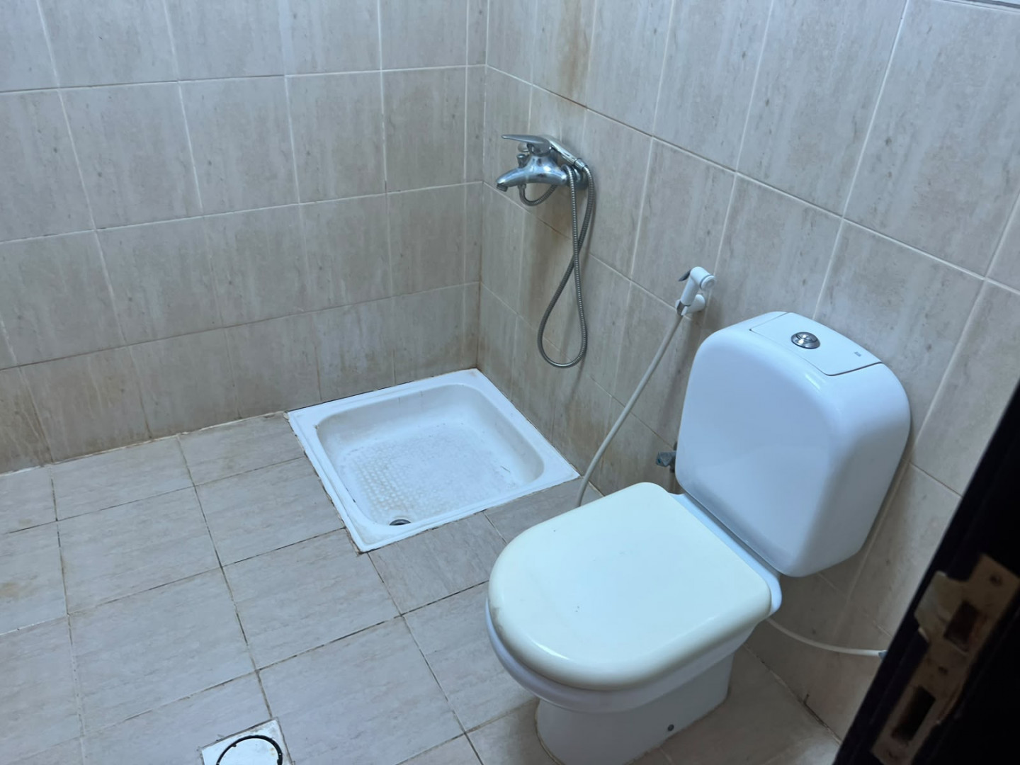 Luxury studio in Al Rawda