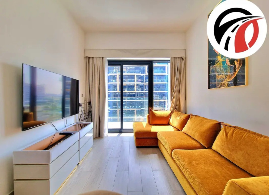 Studio in Azizi Riviera 38
