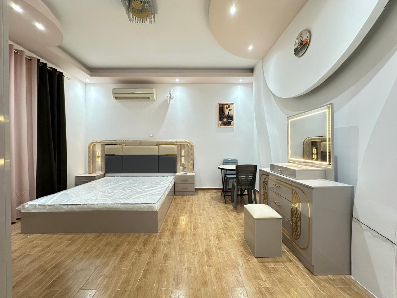 Studio in Al-Adhaiba