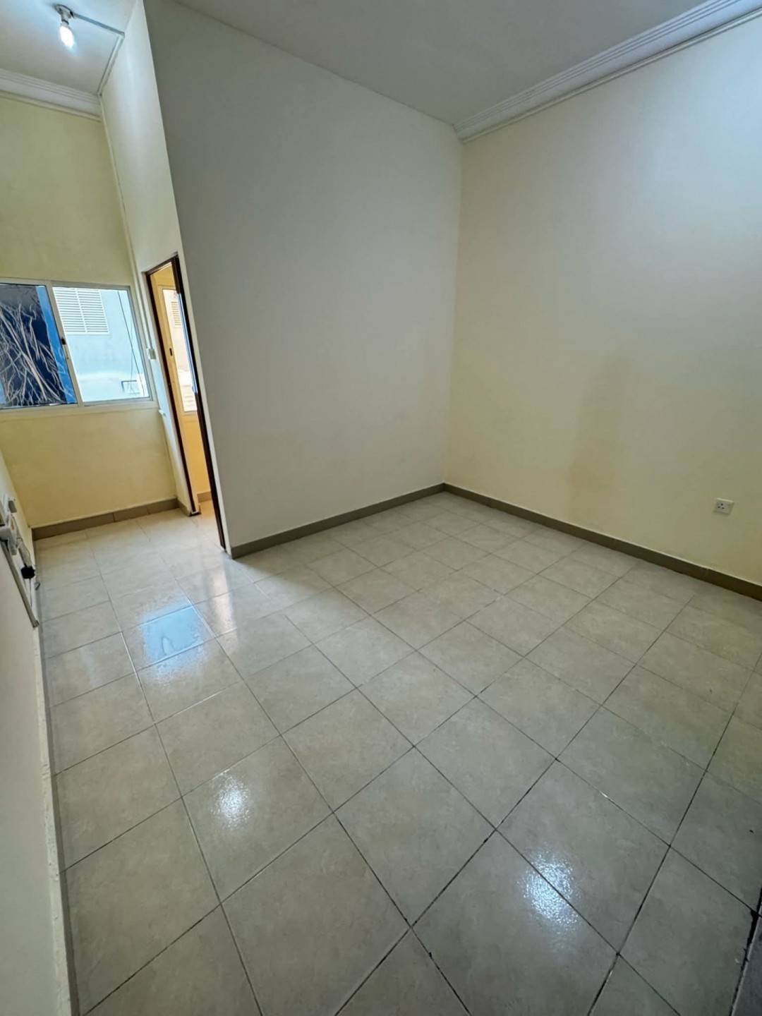 Studio in Al Maamoura