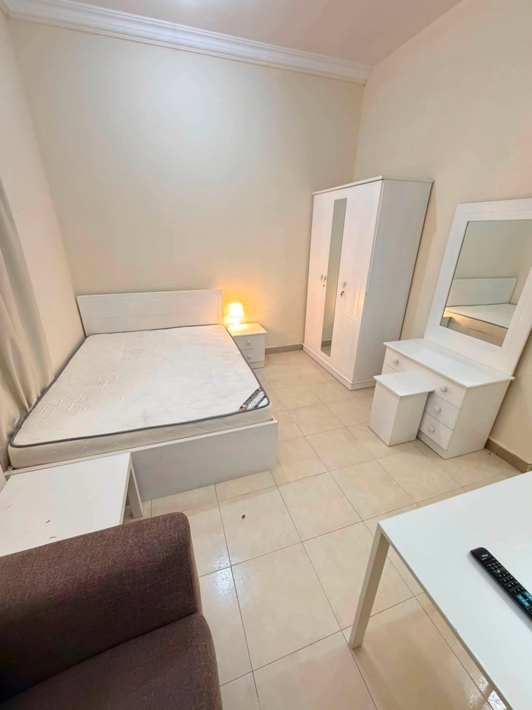 astdyo-fy-almaamor-bipv01783693204.jpg