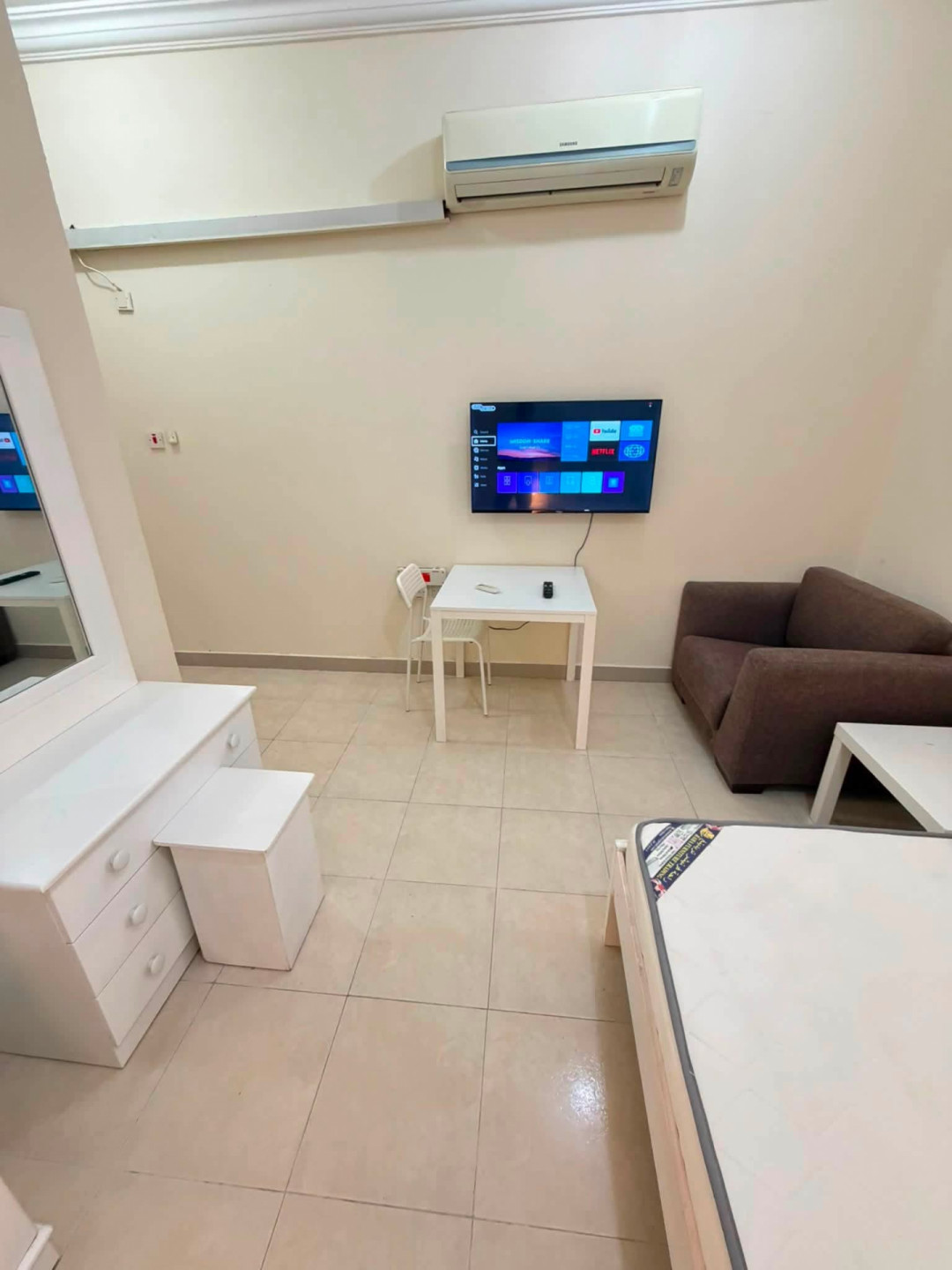 Studio in Al Maamoura