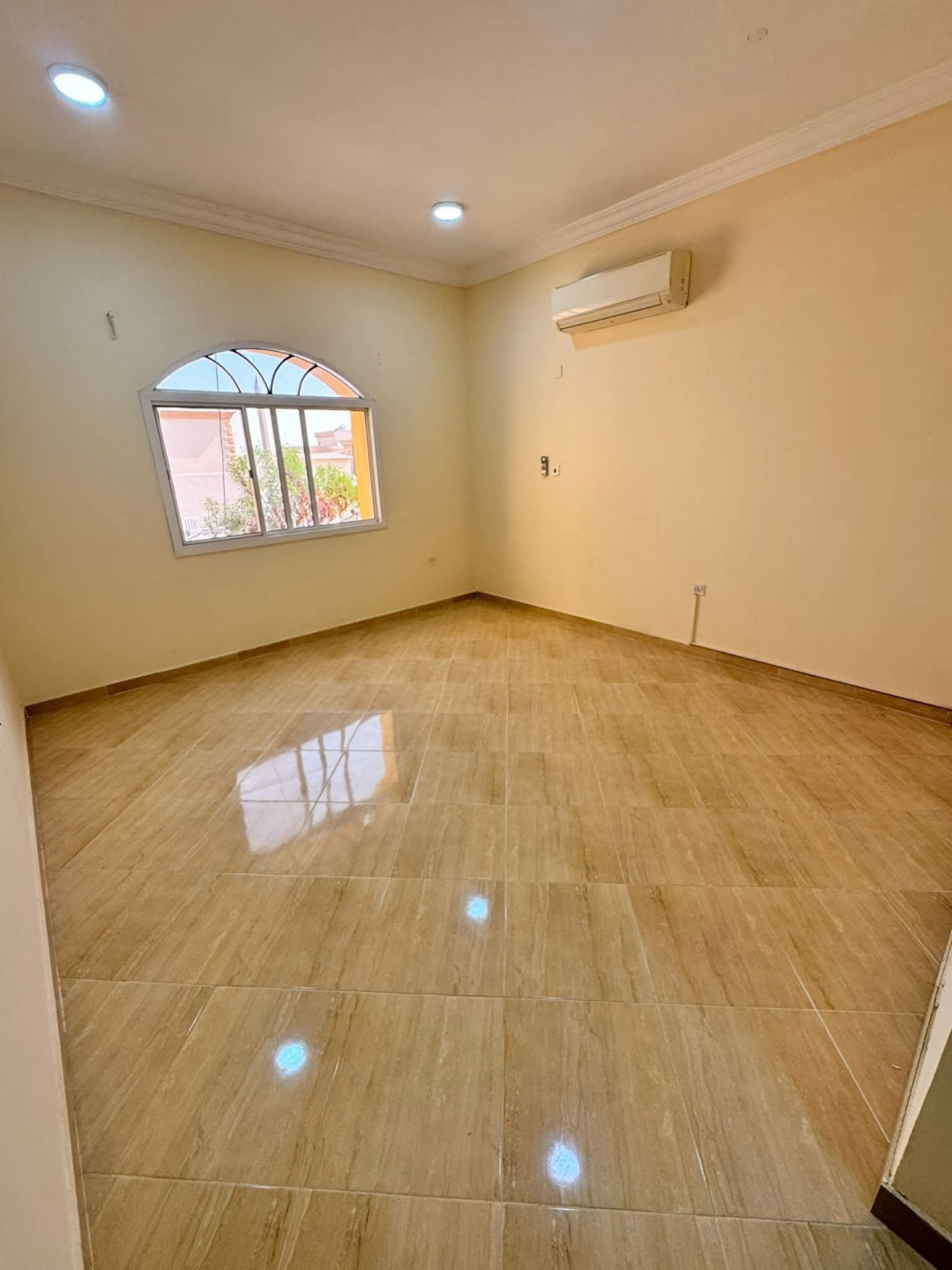 Studio in Al Maamoura