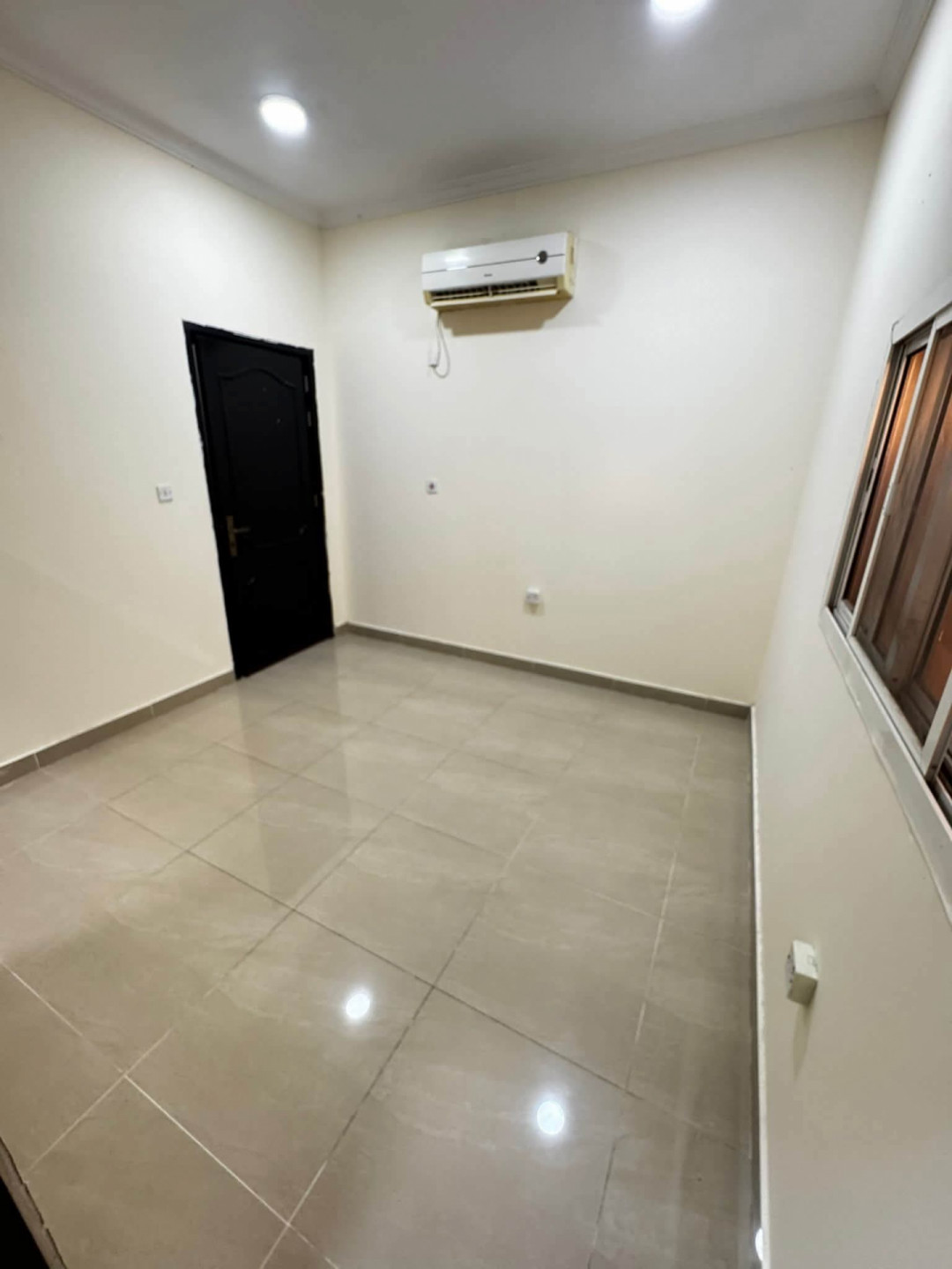 Studio in Al Maamoura