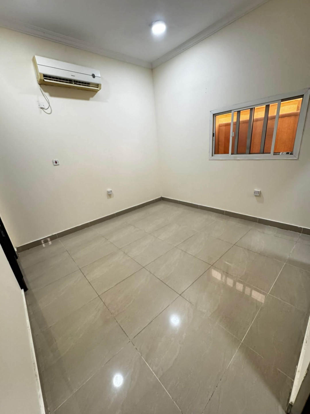 Studio in Al Maamoura