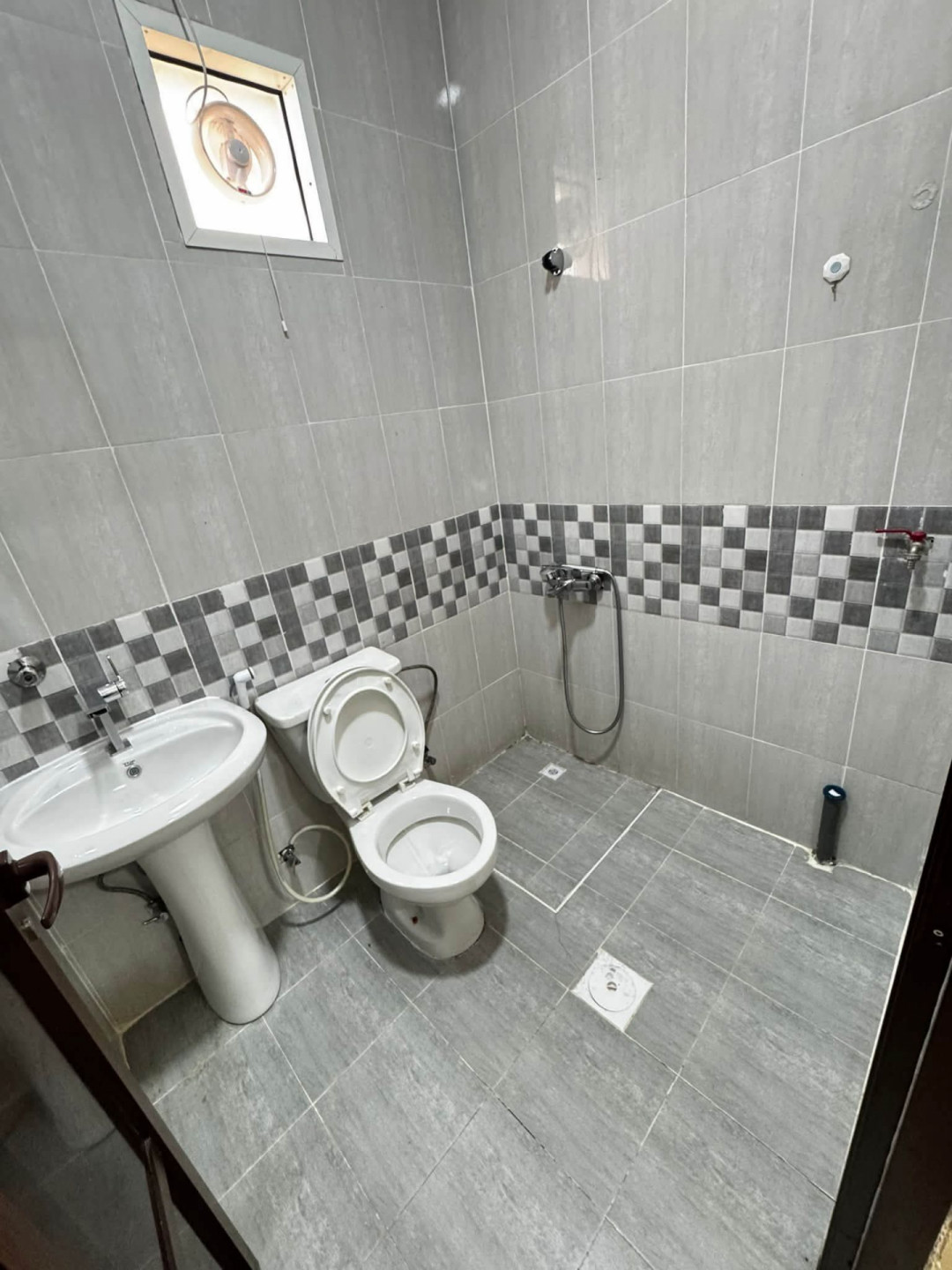 Studio in Al Maamoura