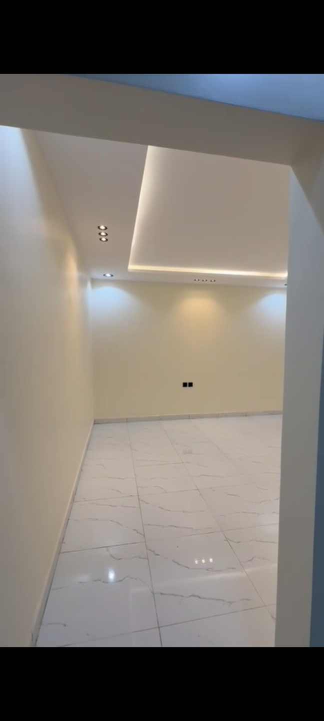 Studio in Officers' District