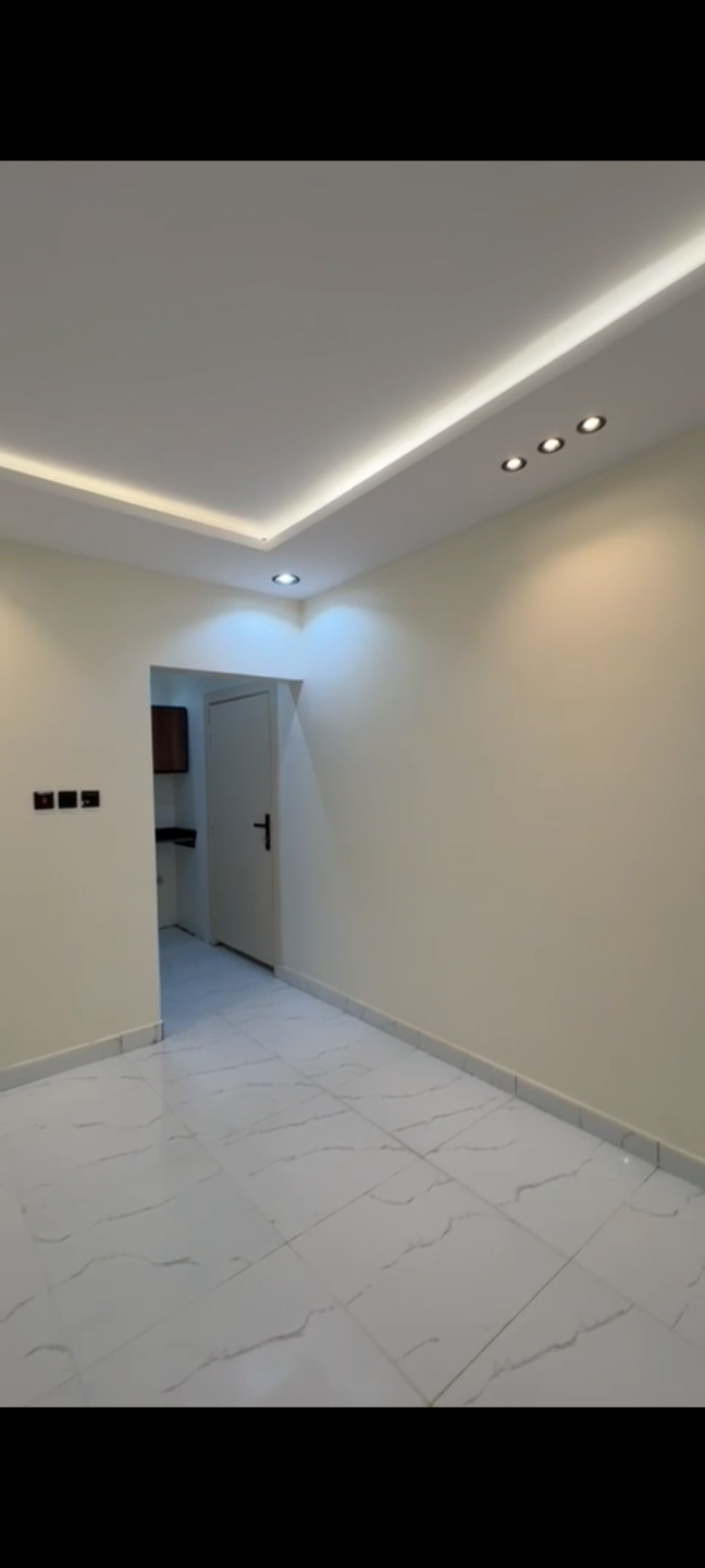 Studio in Officers' District