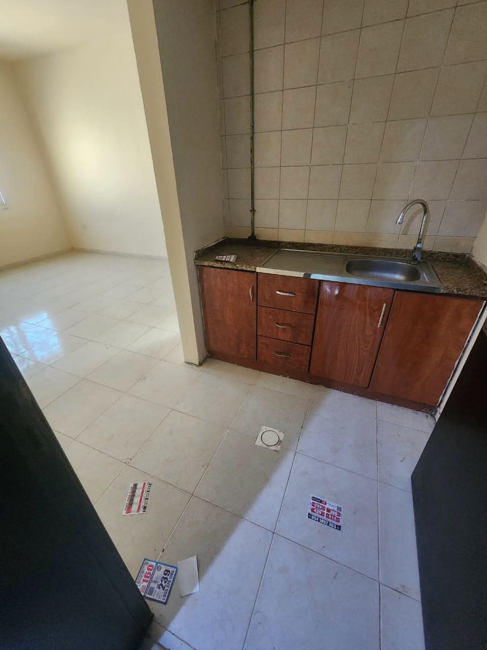 Studio in Muwailih Commercial
