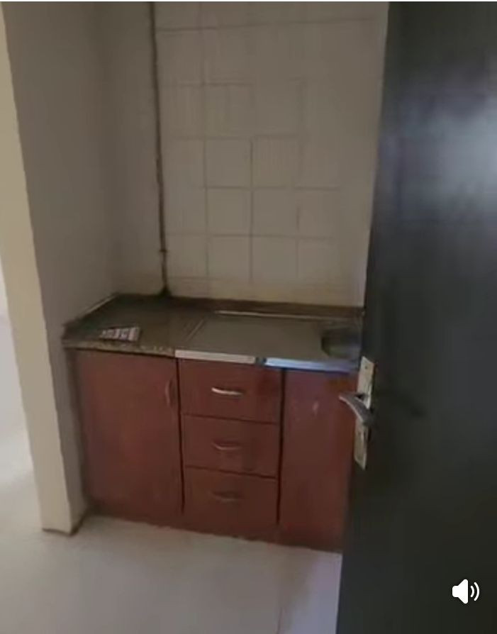 Studio in Muwailih Commercial