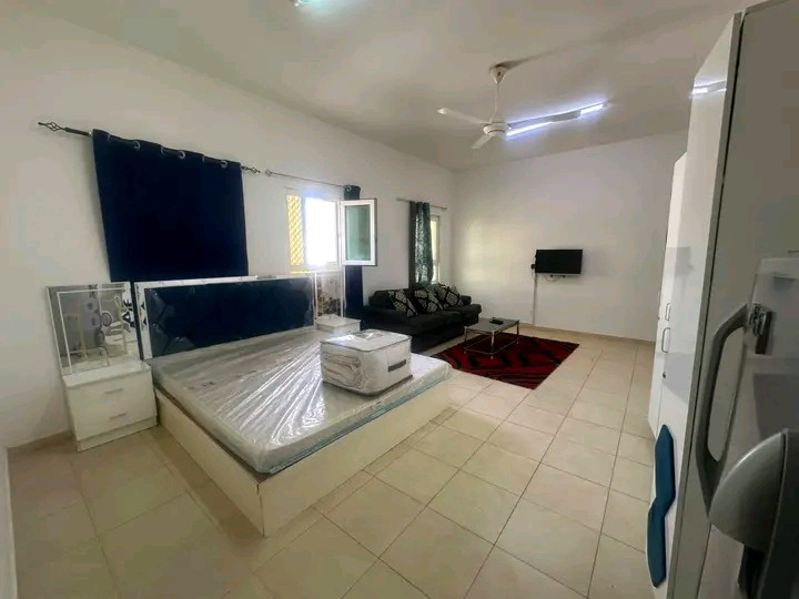 Studio apartment with one room and bathroom in Al-Azaiba