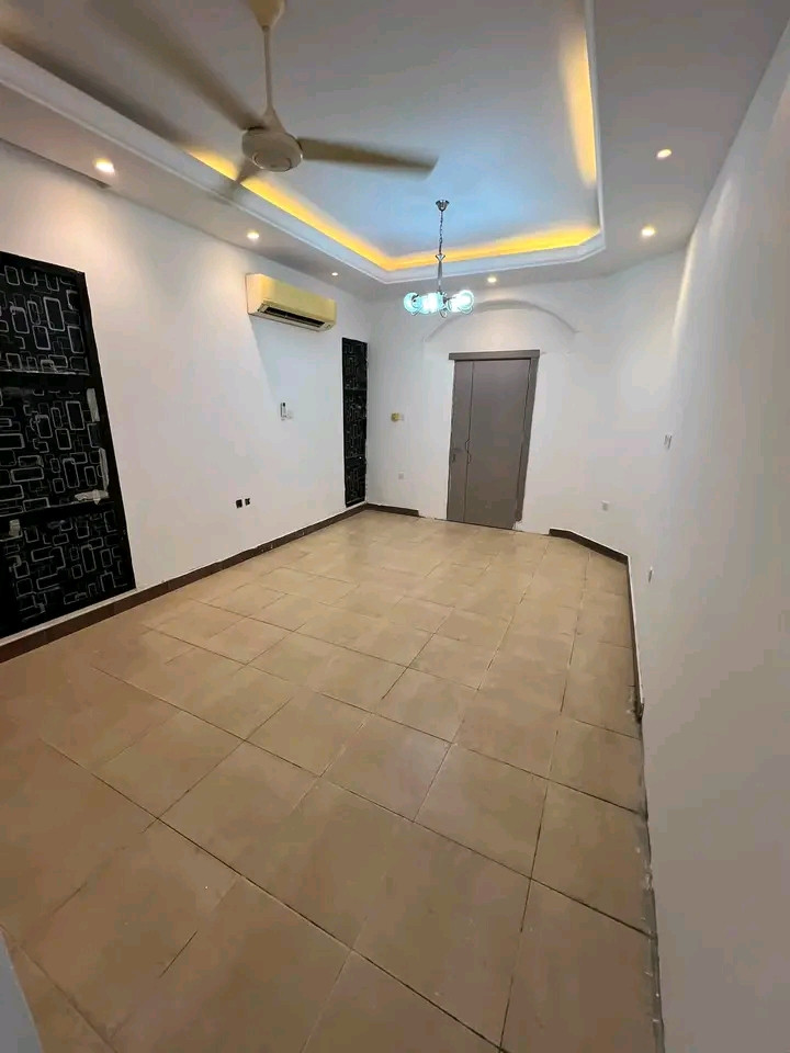 Studio apartment with room, bathroom, and kitchen in Al-Azaiba