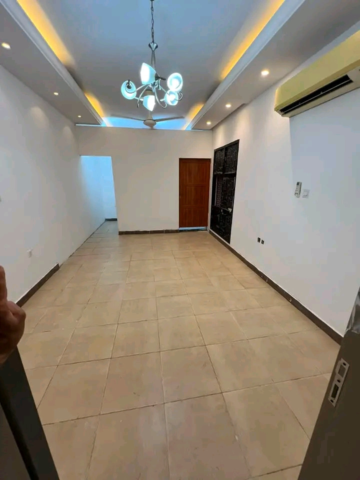 Studio apartment with room, bathroom, and kitchen in Al-Azaiba