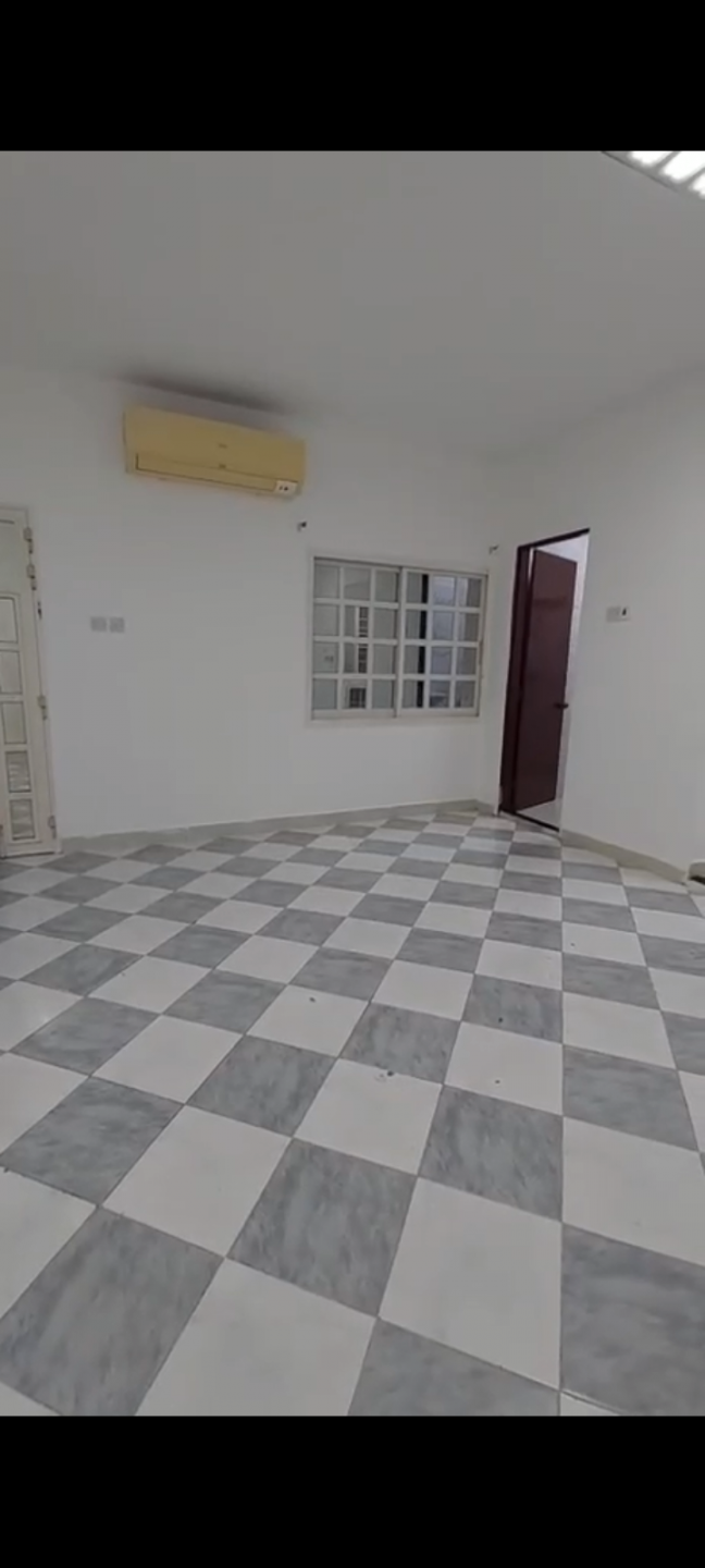 Unfurnished Studio 4