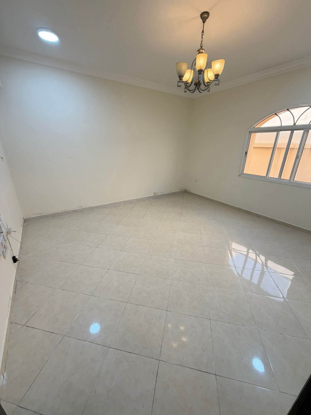 Unfurnished studio in Al Maamoura