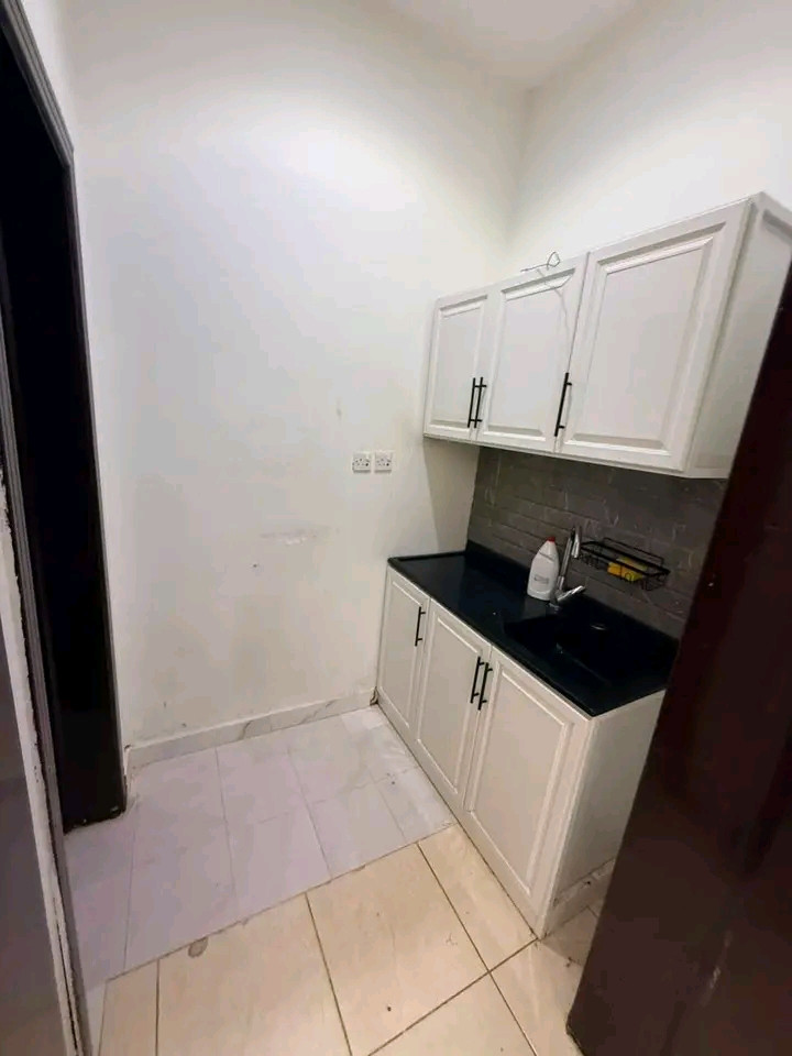 Unfurnished studio apartment in Seville