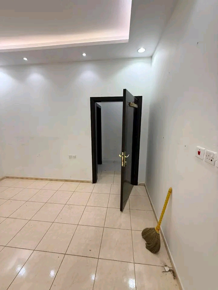 Unfurnished studio apartment in Seville