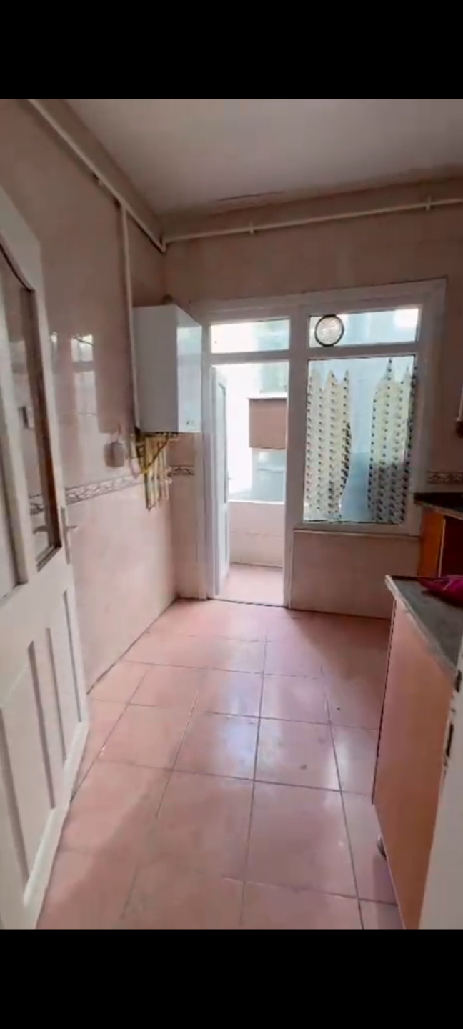 Unfurnished studio for rent