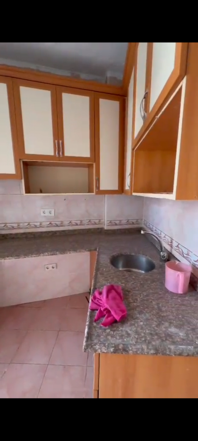 Unfurnished studio for rent