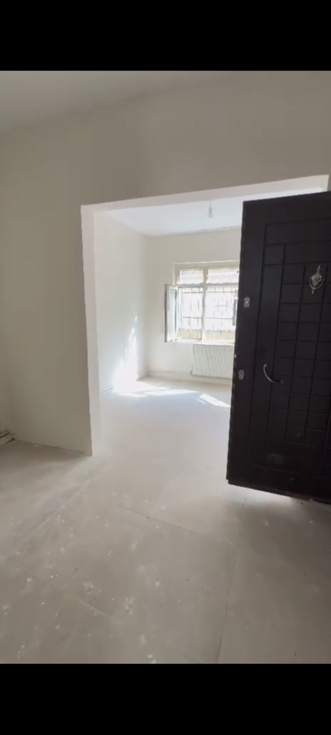 Unfurnished studio for rent