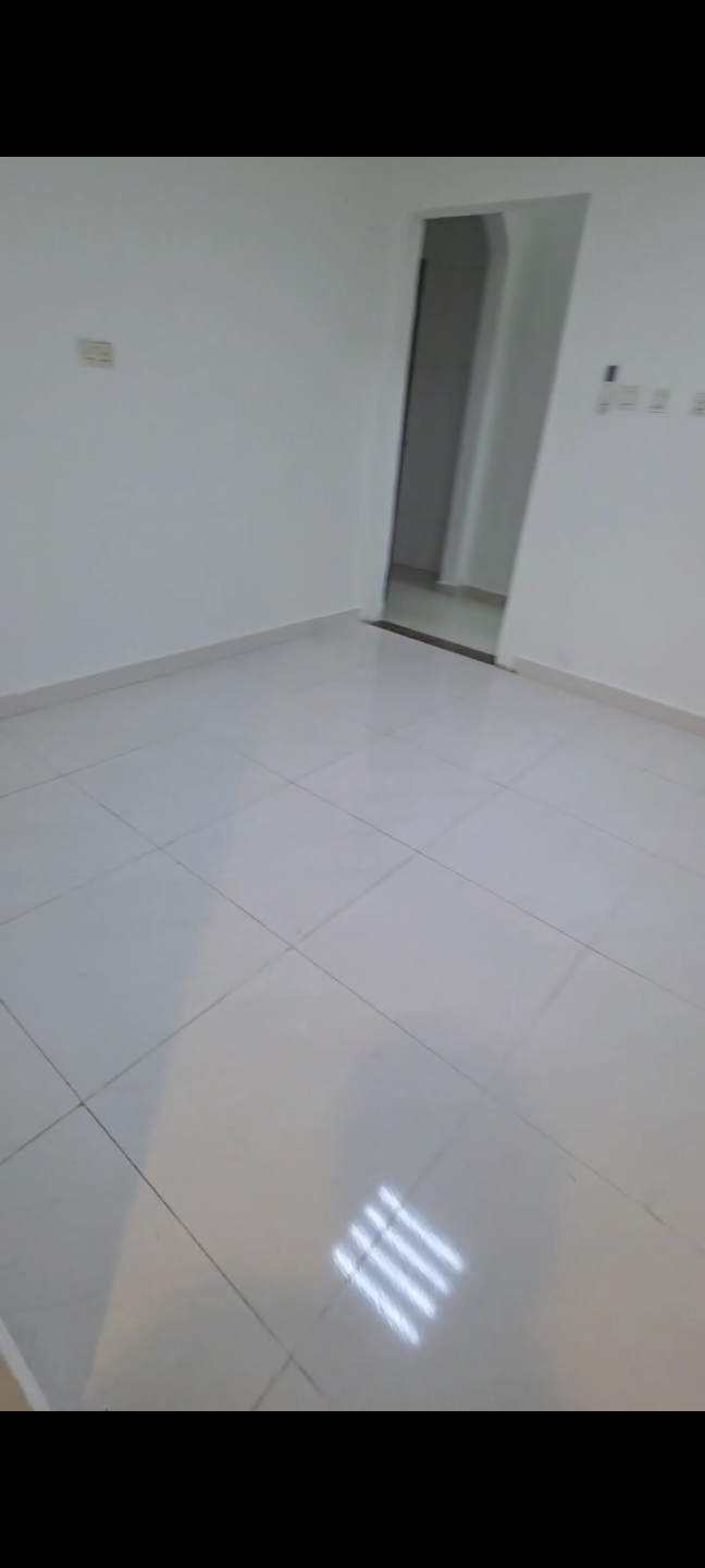 Unfurnished studio