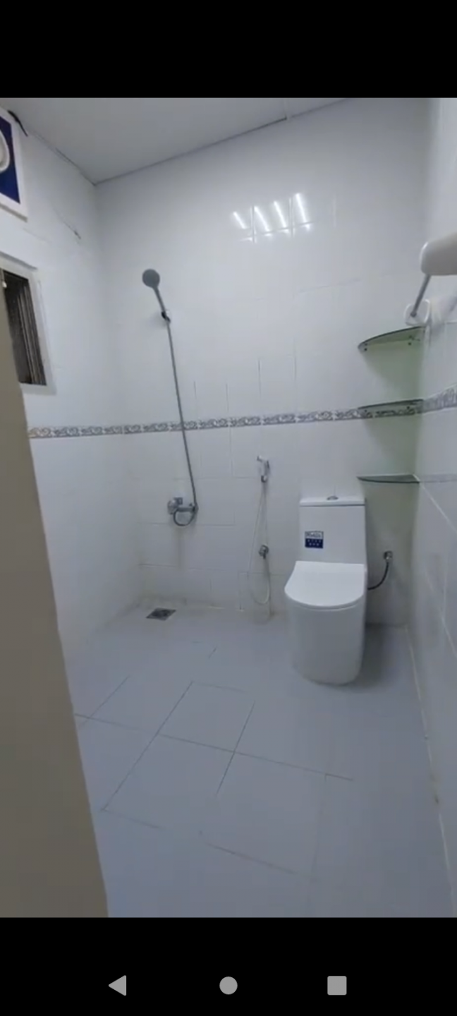Unfurnished studio in Ras Al Khaimah 4