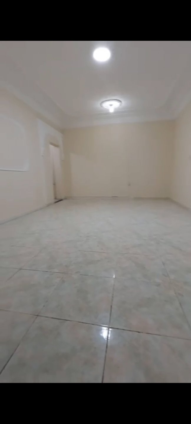 Unfurnished studio in Ras Al Khaimah 6