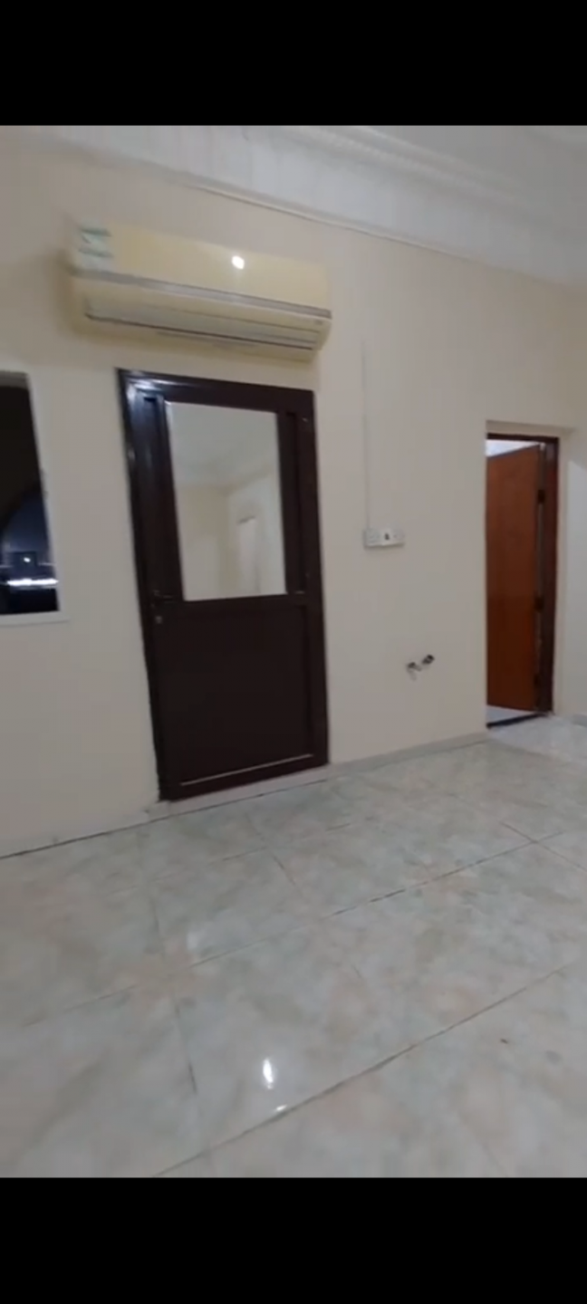 Unfurnished studio in Ras Al Khaimah 6