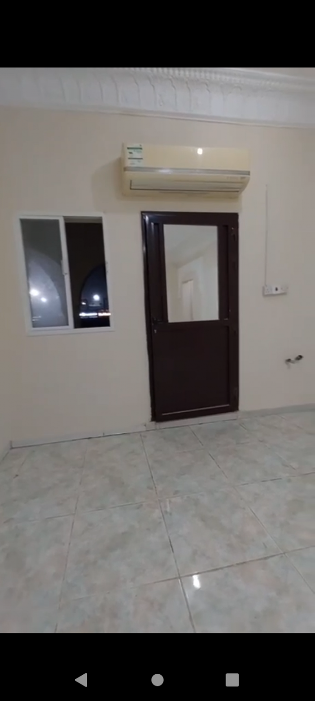 Unfurnished studio in Ras Al Khaimah 6