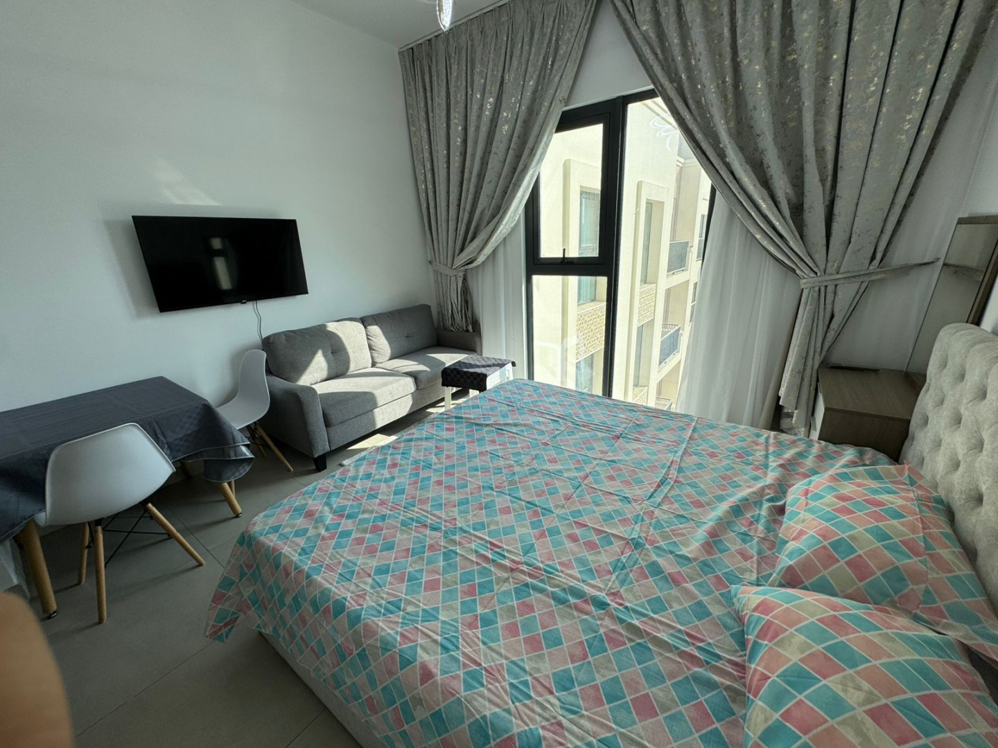 Maryam Island Studio